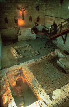 Indusketak Santa Elena ermitan (Irun, Gipuzkoa).jpg