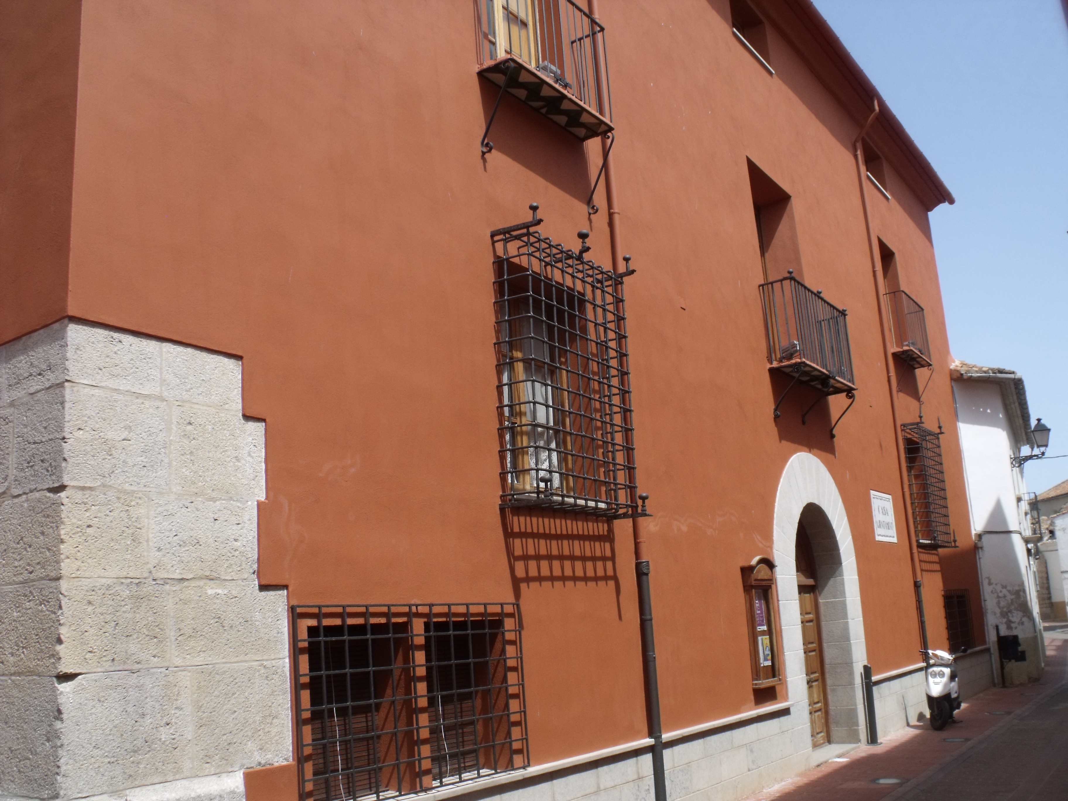 Ayuntamiento de Potríes 09.jpg