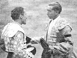 Archivo:Silverio y armilla