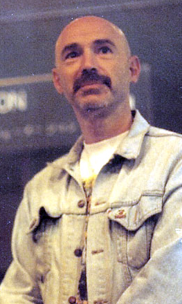 Archivo:Tony Levin in Caracas 1993