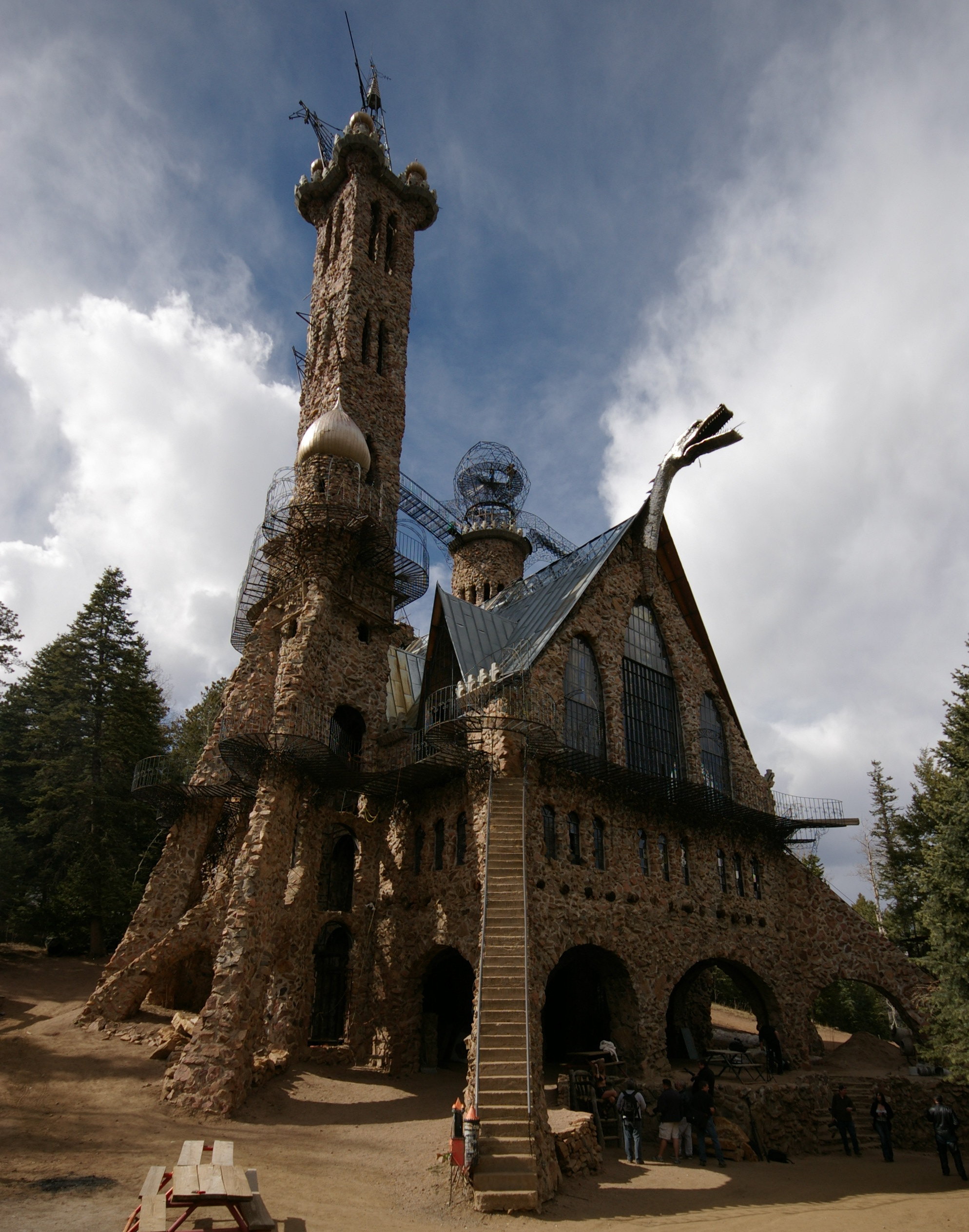Bishop Castle2 Fairview CO.jpg