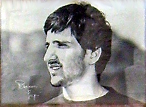 Luigi Meroni, immagine sul suo monumento sul corso Umberto.jpeg