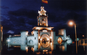 Archivo:Ecuador Loja-Puerta de entrada a la ciudad
