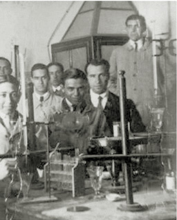 Archivo:Bernácer laboratorio