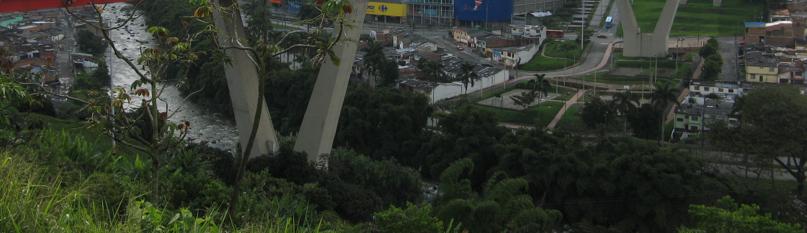 Otún River in Pereira, Colombia.jpg
