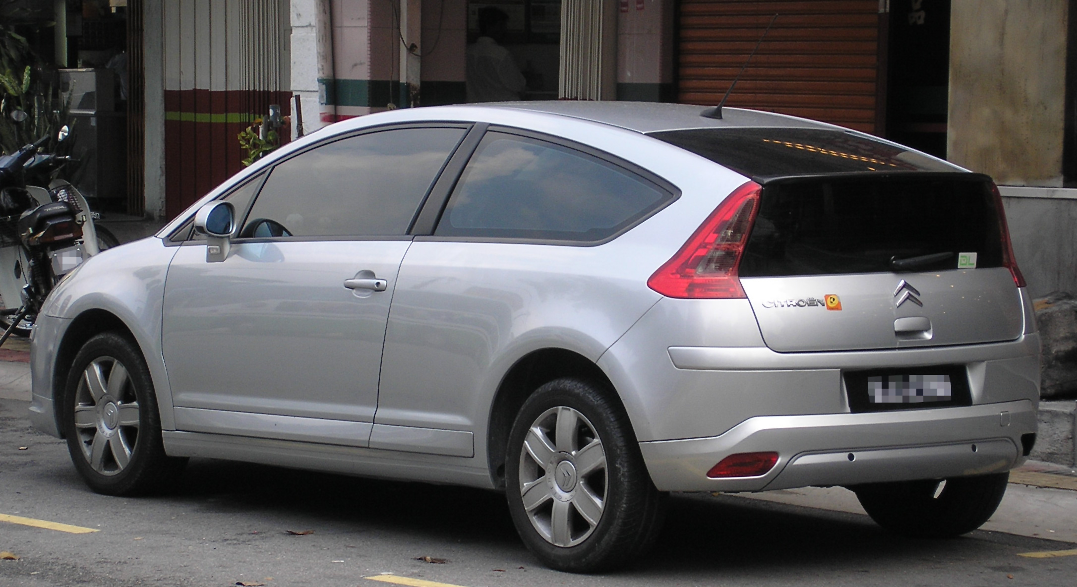 Archivo: Citroen C4 (coupe) (first generation) (rear), Kuala Lumpur