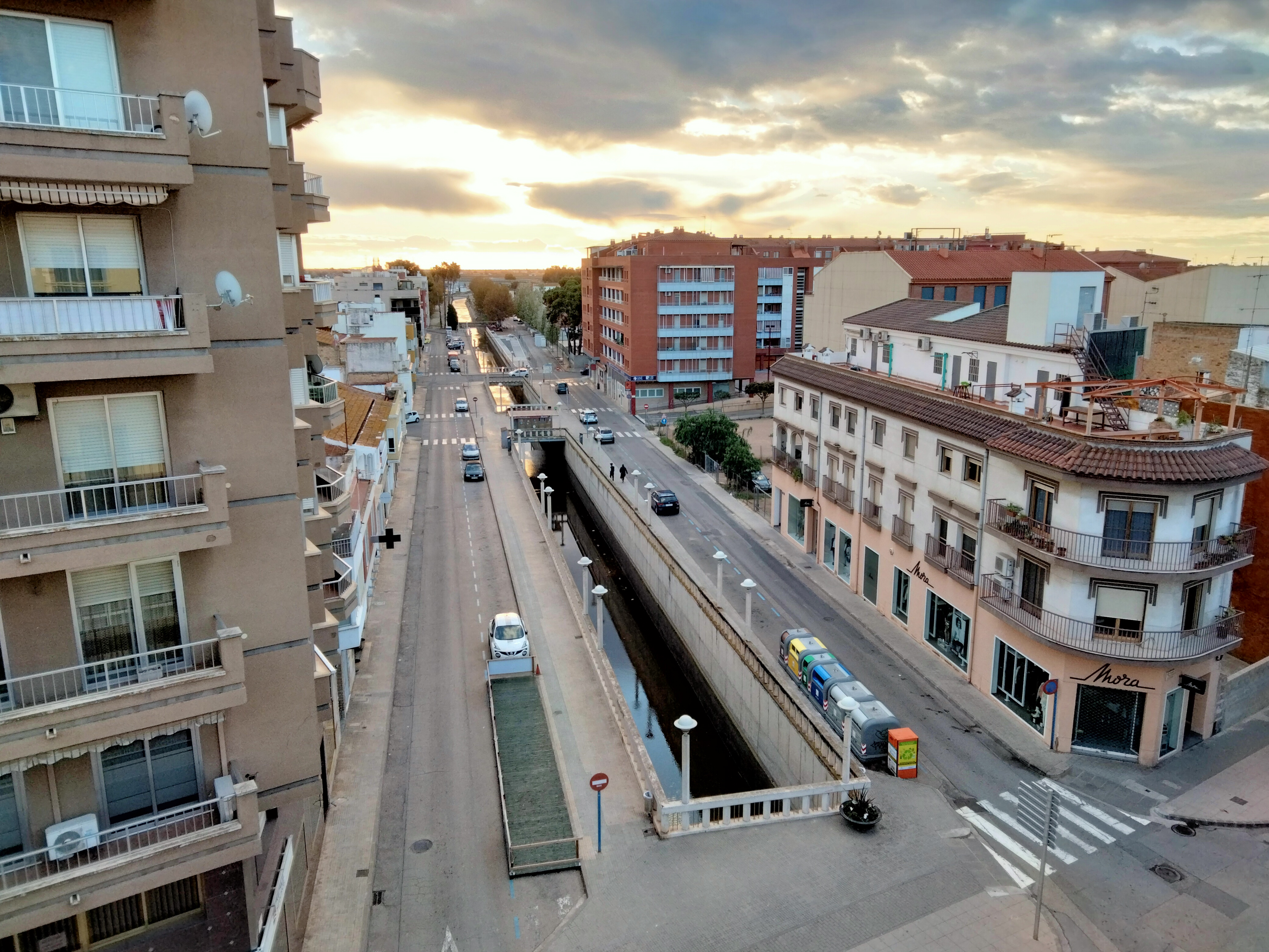 028 Canal de la Dreta de l'Ebre (Amposta), des de l'Hotel Montsià.jpg