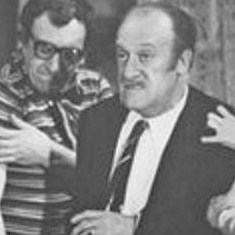 Cacho Espíndola y Adolfo Linvel, en Mi novia el travesti.jpg