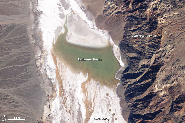 Lake Badwater, Death Valley, 2005.jpg