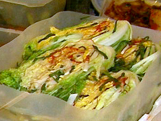 Archivo:Korean.cuisine-Baek.kimchi-02