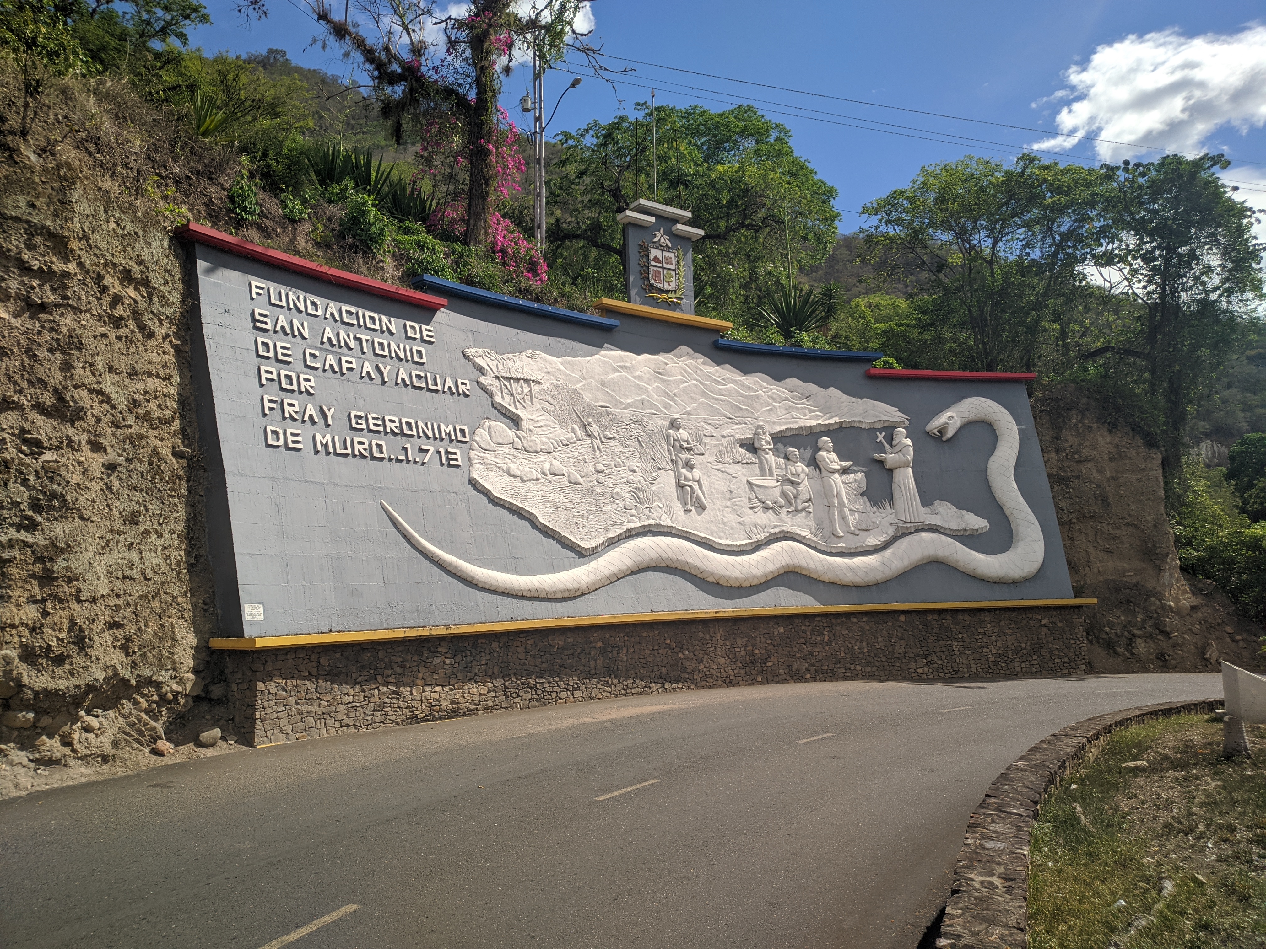 Mural de San Antonio de Capayacuar.jpg