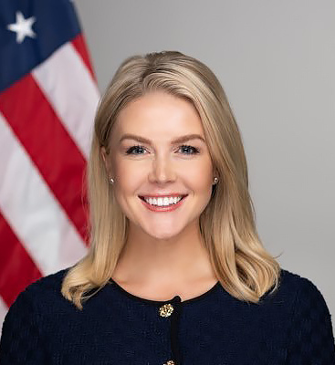 Official portrait of Karoline Leavitt, 2025 (cropped)(2)