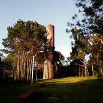Archivo:Tanque de agua Eladio Dieste