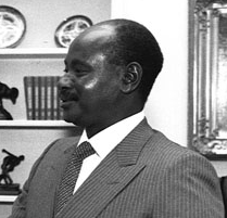 Archivo:Museveni1987