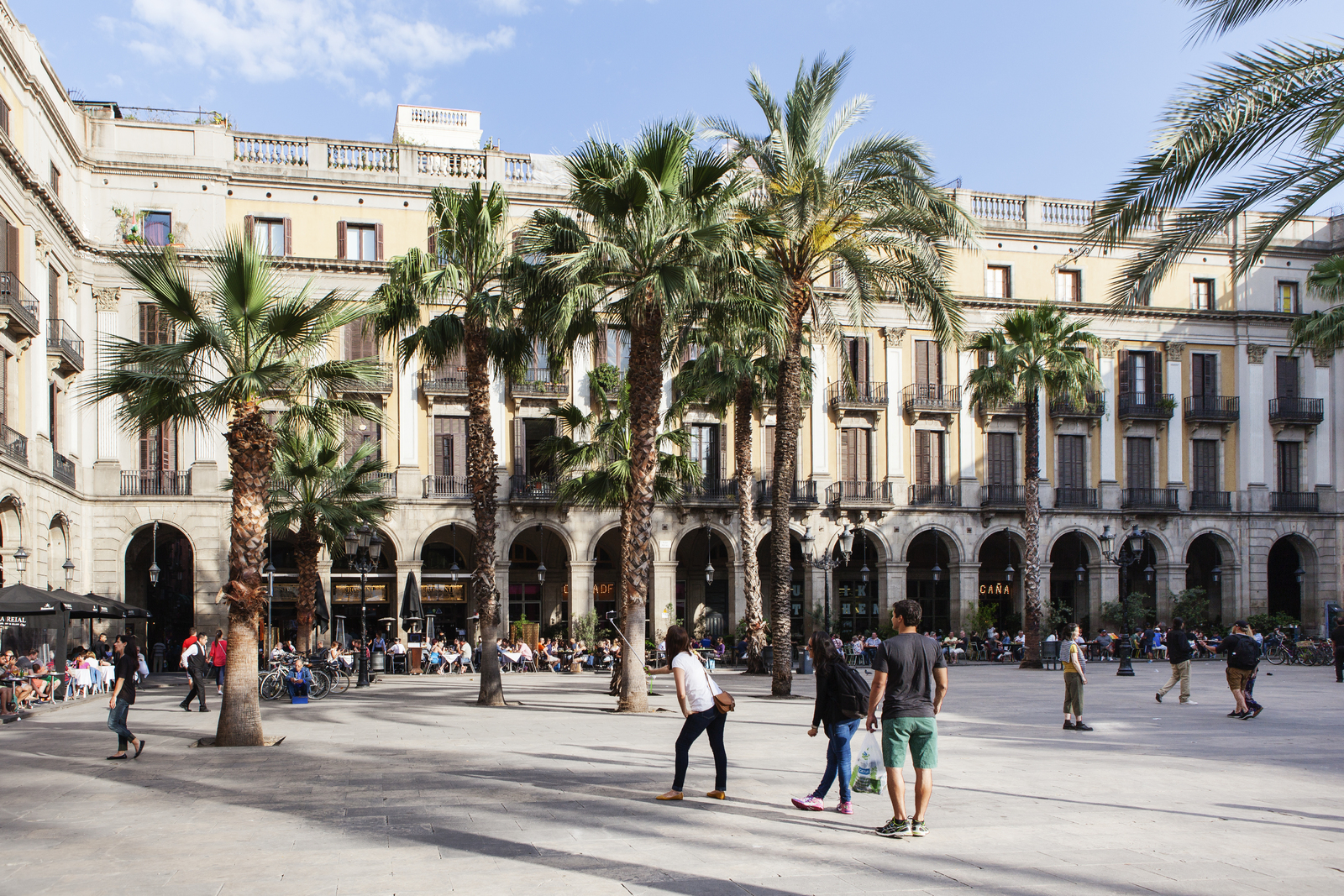 Plaça Reial, Barcelona.jpg