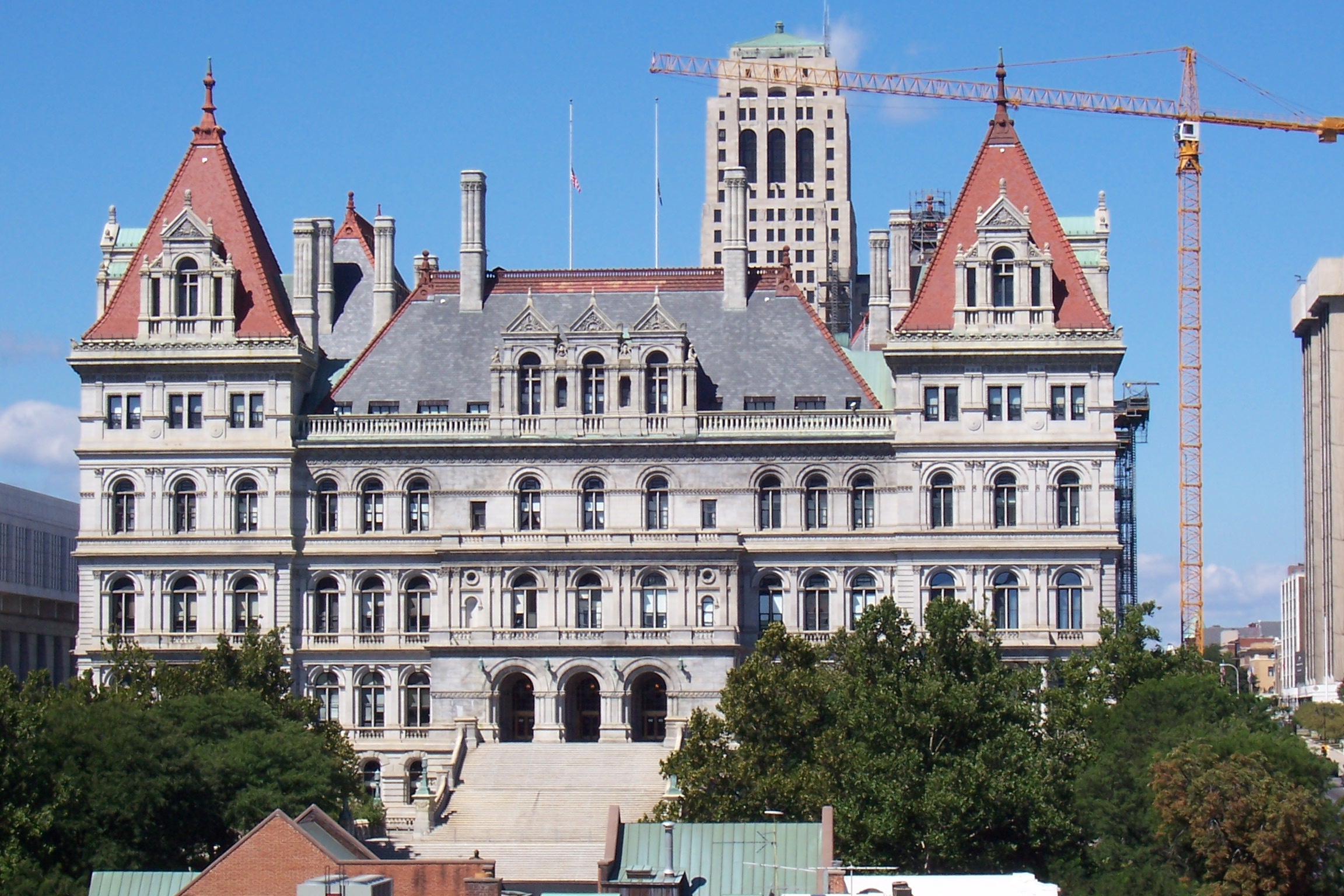 AlbanyCapitolFromEast.JPG