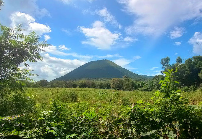 Nicaragualeonvolcansantaclara03