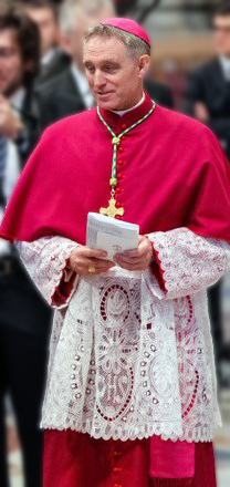 Archivo:Georg Gänswein