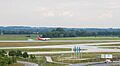 Aeroavión de AirBerlin aterrizando en el aeropuerto de Múnich, Alemania, 2012-05-27, DD 02