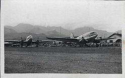 Archivo:Aviones en Aeropuerto Tarapoto