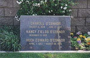 Archivo:Carroll O'Connor headstone