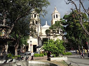 Catedral parque de Cúcuta.jpeg