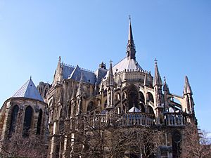 Archivo:Chevet cathédrale Reims