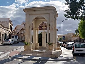 Archivo:Cruz de Orihuela