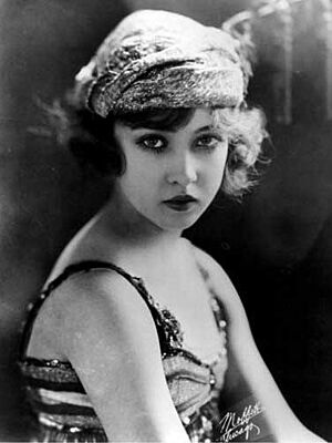 Archivo:Doris Eaton Travis in her youth