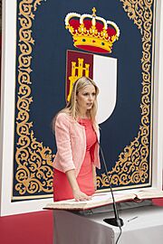 Archivo:Elena de la Cruz Martín - Toma de posesión de los consejeros del Gobierno autonómico (19551159111)