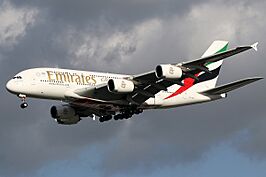 Emirates A390-861 (A6-EEH) landing at Amsterdam Airport Schiphol.jpg