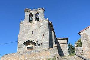 Archivo:Iglesia de San Cosme y San Damián, Villangómez 01