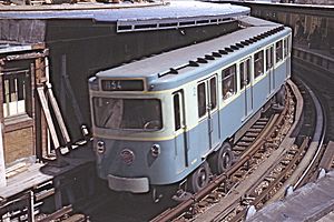 Archivo:JHM-1963-0074 - Paris, métro ligne 1, Bastille
