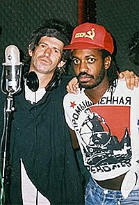 Archivo:Keith Richards and Steve Jordan Talk Is Cheap recording 1988