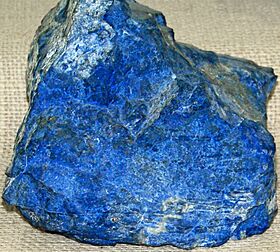 Lapis lazuli (Rio Tascadero Limestone, Lower Cretaceous; Flor de los Andes Mine, Andes Mountains, Chile) (49166048431).jpg