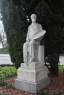 Monumento a Eduardo Rosales (Madrid) 01.jpg