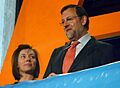 Rajoy y su mujer, Elvira Fernandez, en la terraza de la sede del PP en la calle Genova la noche del 9 de marzo de 2008