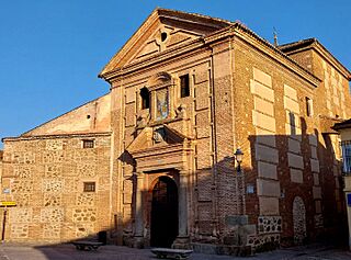 Talavera de la Reina - Convento de la Encarnación (MM Bernardas) 5.jpg