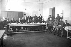 Archivo:Комиссия по призыву рабочих и крестьян в Красную Армию