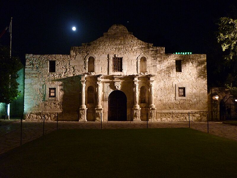 Alamo - panoramio