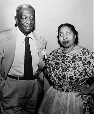 Archivo:Amanda randolph ernest whitman beulah 1953 1954edited