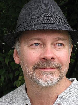 Archivo:Author john smelcer