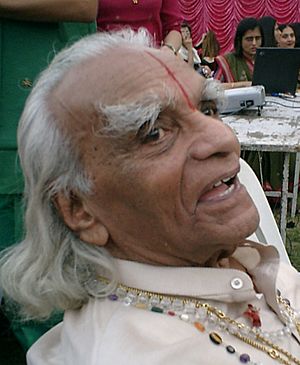 Archivo:BKS Iyengar