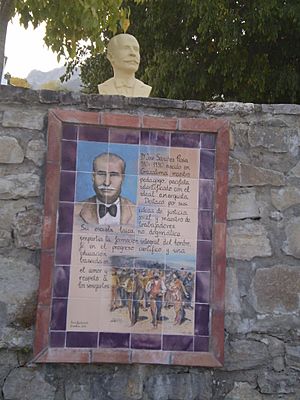 Archivo:Busto de José Sánchez Rosa en Grazalema