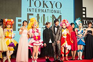 Archivo:Casts & Crew from "Go! Princess Pretty Cure the Movie" at Opening Ceremony of the 28th Tokyo International Film Festival (22241687550)