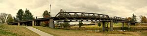 Archivo:Denison Bridge, Bathurst NSW, Australia