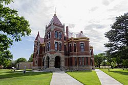 Donley County courthouse May 2020.jpg
