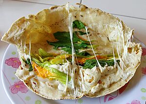 Archivo:Empanada flor de Calabaza