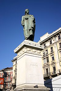 Archivo:IMG 3072 - Milano - Monumento a Parini in P.za Cordusio - Foto G. Dall'Orto - 3-1-2007