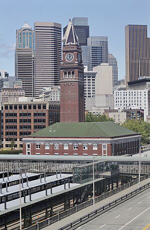 King Street Station headhouse and platform from nearby garage, June 2025 - 02.jpg
